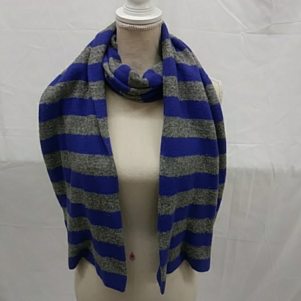 Scarf - Picture 4 of 4